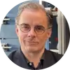 Sören Bettex Markus Graf blickt in die Kamera, Portrait Foto